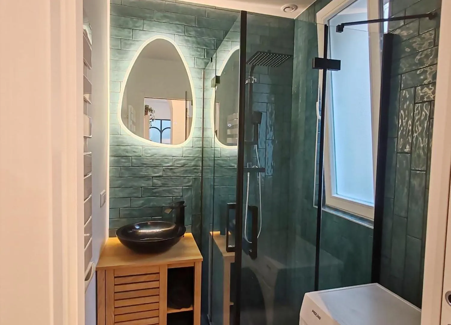 Appartement Montmartre, Moulin De La Galette Paris Apartment